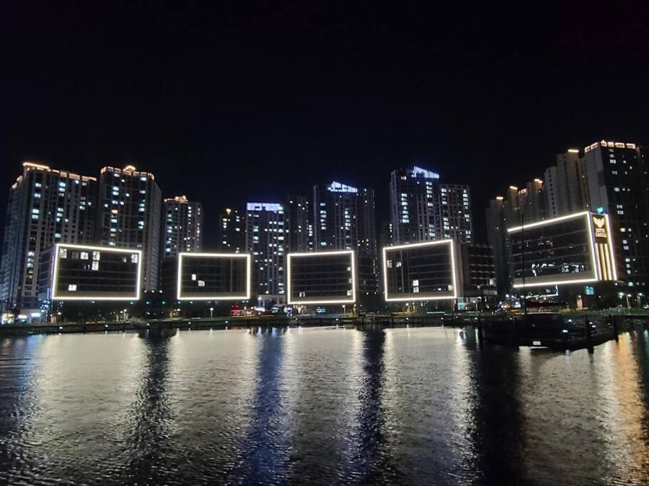 The Castle Ocean Marina Double Suite Yeosu Exterior foto
